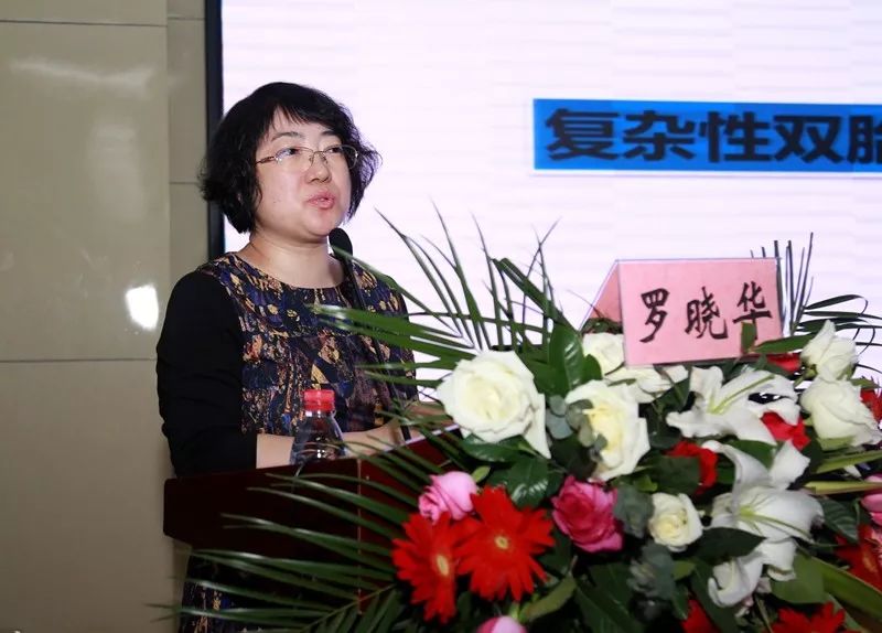 许雅娟教授以《人巨细胞病毒感染的相关问题》为题,从hcmv感染的流行