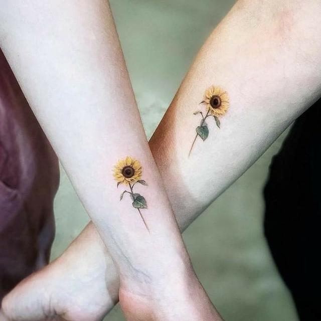 女人是朵向阳花