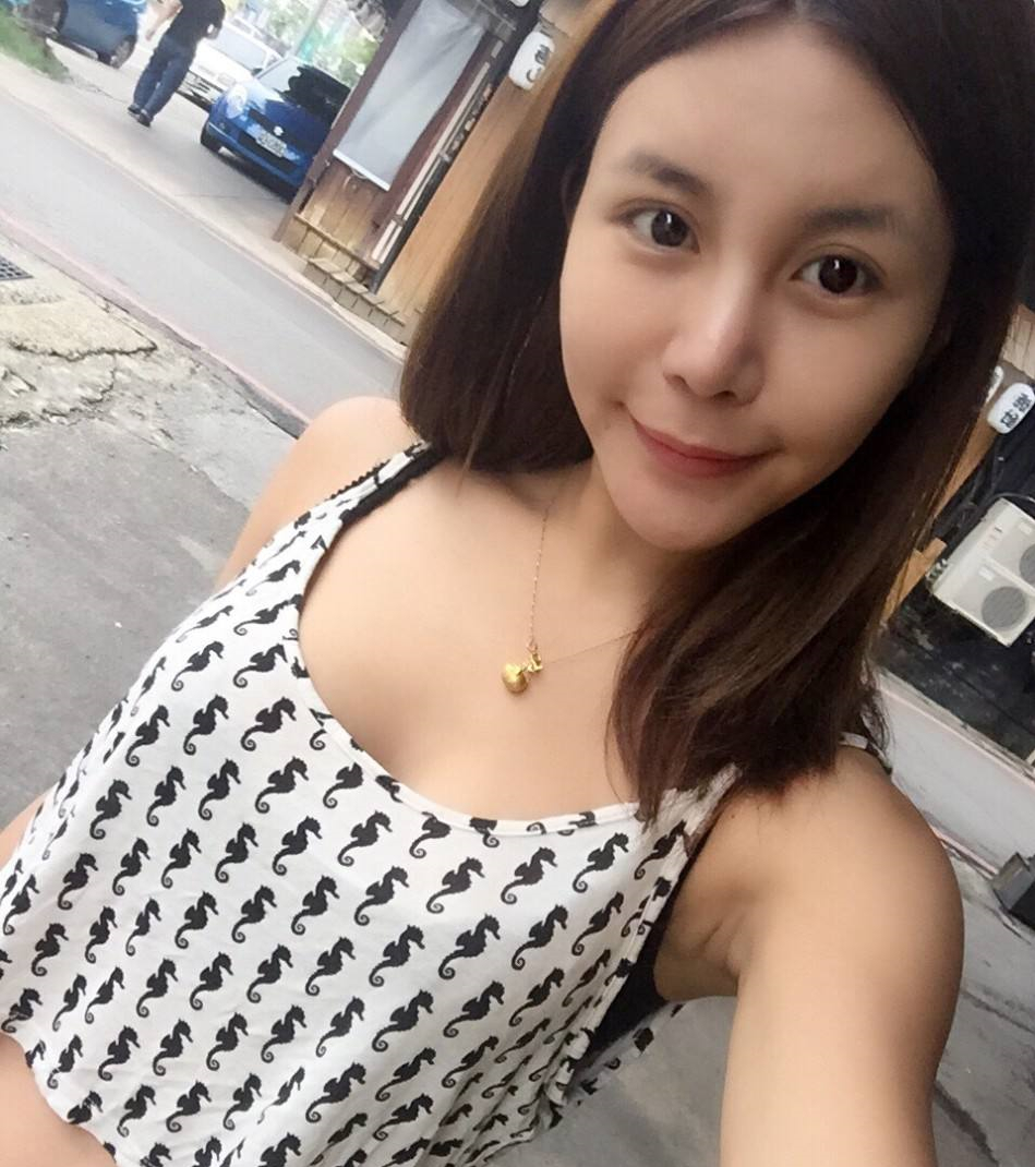 原创当年"宁愿坐宝马里哭不愿坐自行车后笑"的马诺现在怎么样了?