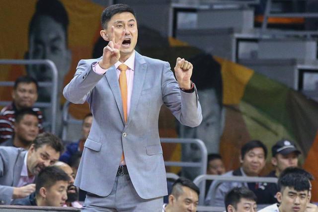 令人费解广东队19秒领先8分杜峰还叫暂停布置战术