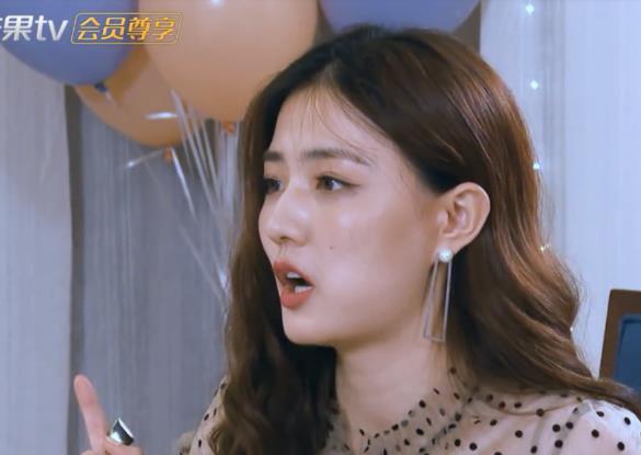 有一种"幸福肥"叫徐璐,当看清她的双下巴,张铭恩都不忍直视
