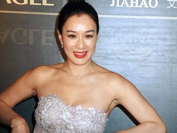 钟丽缇年轻时有多美?男人看了怀疑人生,张伦硕眼光真是个奇葩