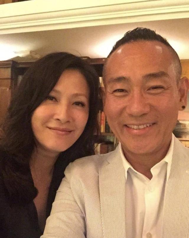 义气仔林保怡为小棠菜赶走偷拍者曾花巨资十万元医救爱犬