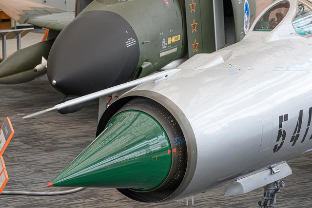 图解捷克米格21pfm战斗机