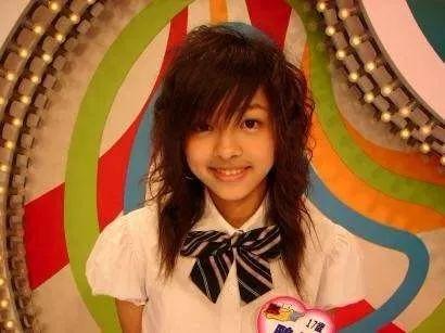 女星因个子太矮被男友妈妈嫌弃,家里见面躲衣柜,女星果断分手_徐凯希