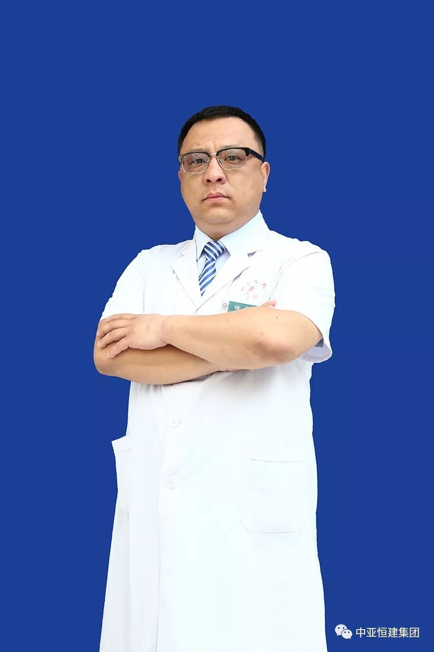 徐雷,副主任医师, 医学博士,工作于北华大学附属医院心脏中心,现任