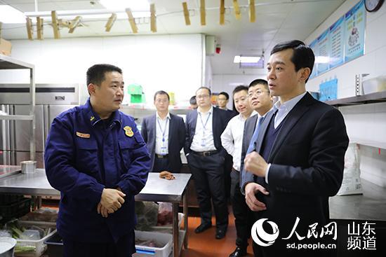 寿光市副市长,公安局党委书记,局长陈旭带队检查消防安全工作