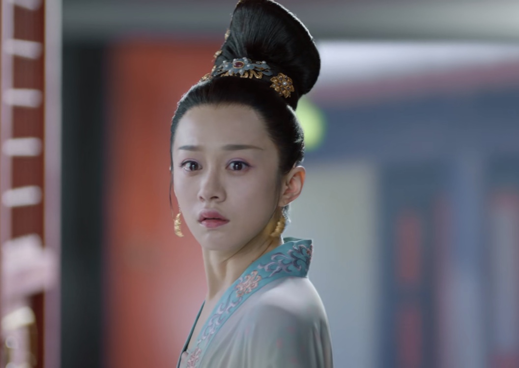 陆妍淇《鹤唳华亭》持续热播 "醋王"齐王妃大闹礼部_剧中