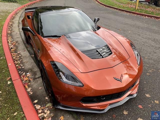 将这辆2015款雪佛兰科尔维特z06改装成真正的肌肉勇士