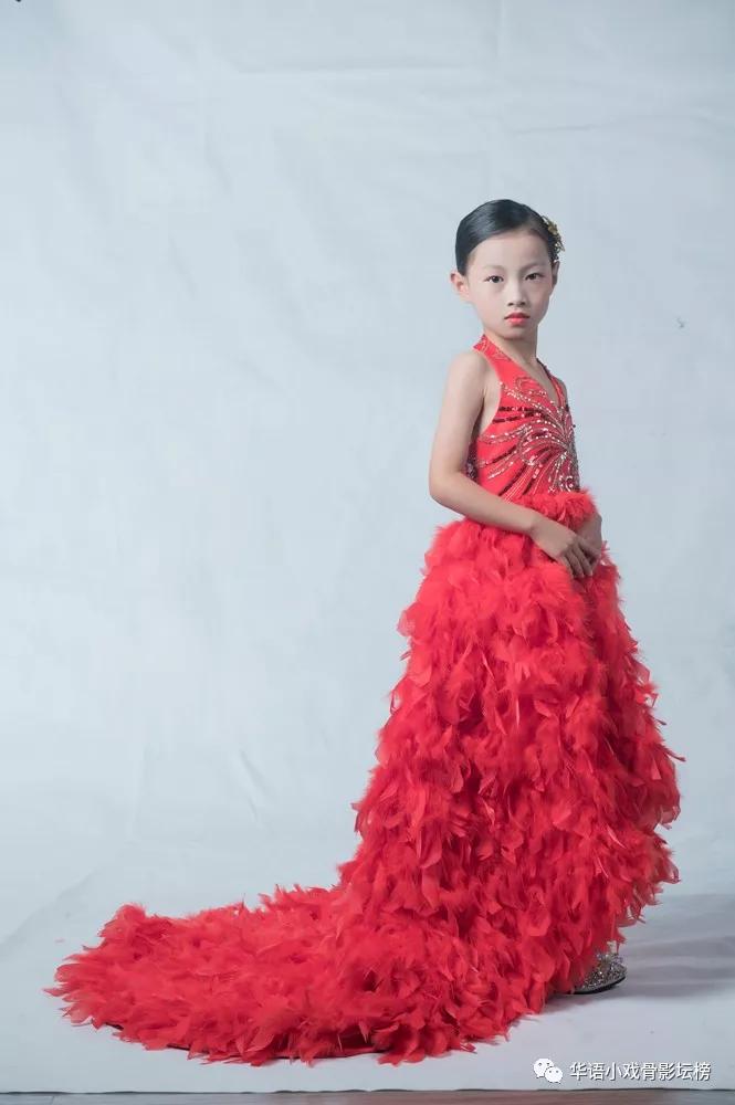 李一诺┃全国爱心大使从害羞的小姑娘到影视小公主她一路成功逆袭