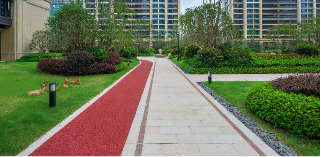 是跑者的重要困扰口渴时那一口干净甜美的水胜过万千美酒云筑在小区内