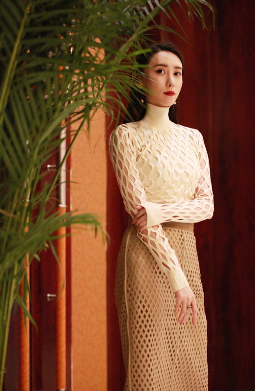 马秋子出席国影盛典 获"年度影视飞跃表现力女演员"殊荣