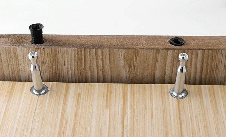 隐形链接完全是预埋在家具板材里面,从根本上解决了"三合一"链接件的