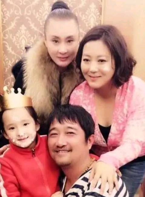 原创曾千里追夫的农村一姐王茜华享受幸福生活却患病隐退