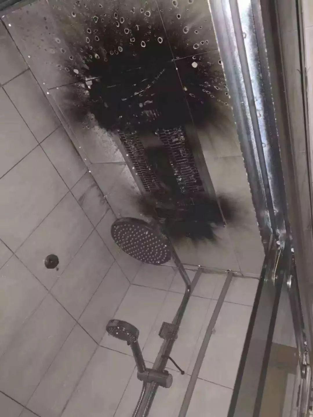 这件电器又双叒爆炸了,冬天洗澡全靠它!