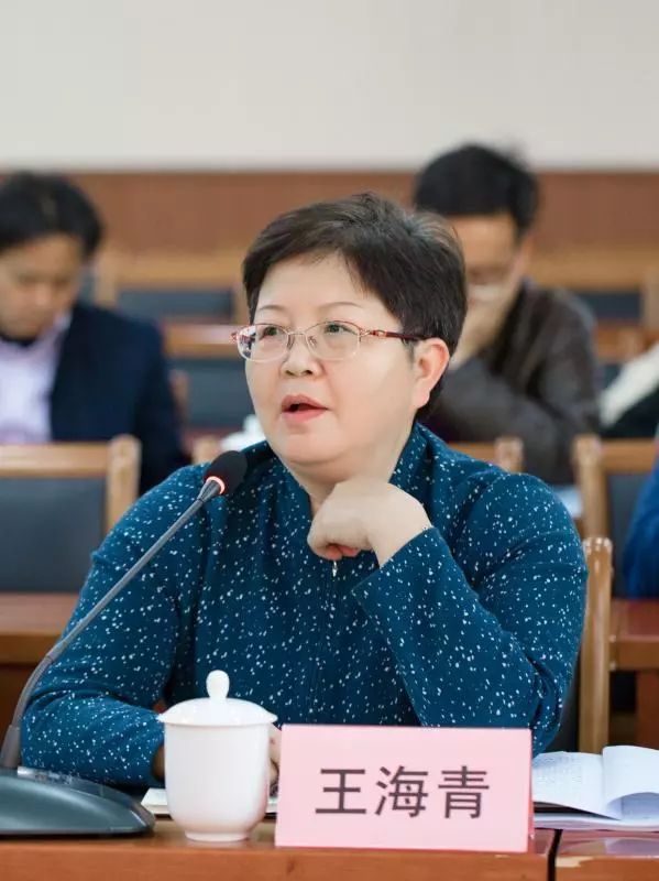 王海青副局长充分肯定一年半以来6所学校在"强校工程"过程中发生的