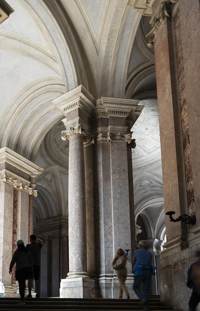 哥特式教堂束柱图片
