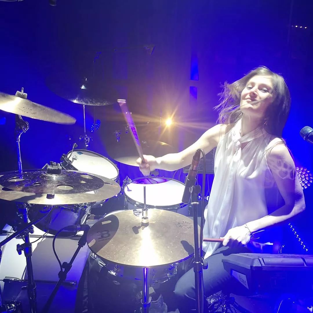 法国美女再度出新!_camille