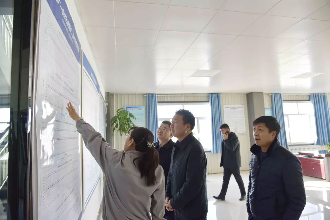 肃州区副区长乔天举一行莅临春光热力公司检查指导工作