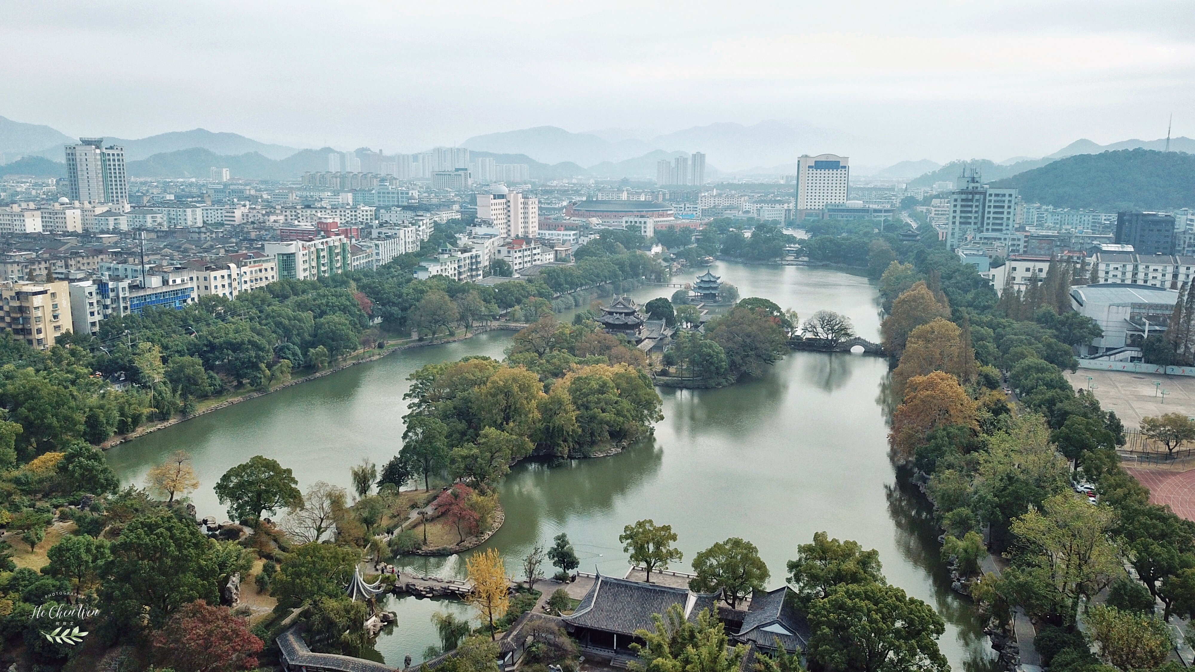 中国历史文化名城,首个最宜居县级市,历史悠久,风景秀丽