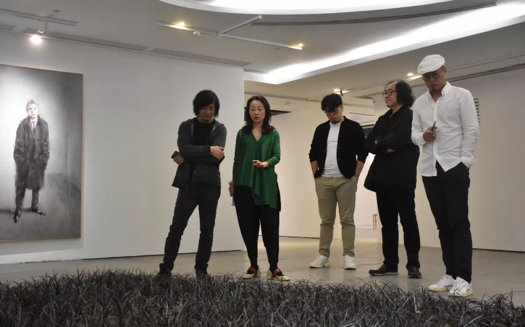 藏拍展讯33当代艺术中心创立33当代雕塑奖学金将每年资助推介5名新人