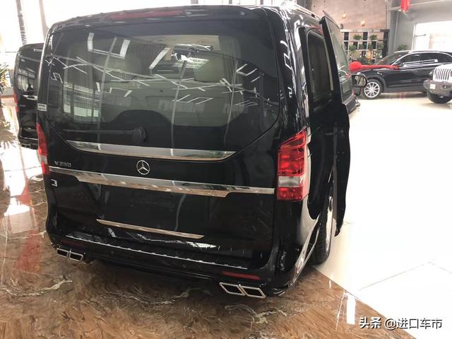 奔驰迈巴赫v250高端商务车空间大配置豪华乘坐舒适