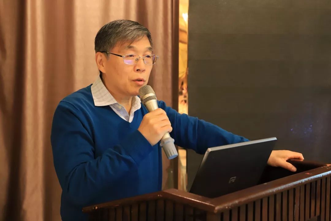 随后,来自北京协和医院血液科的赵永强教授,大连中心医院血液科练诗梅