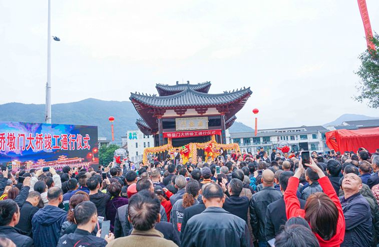 人山人海!苍南这座桥正式通行,太漂亮了