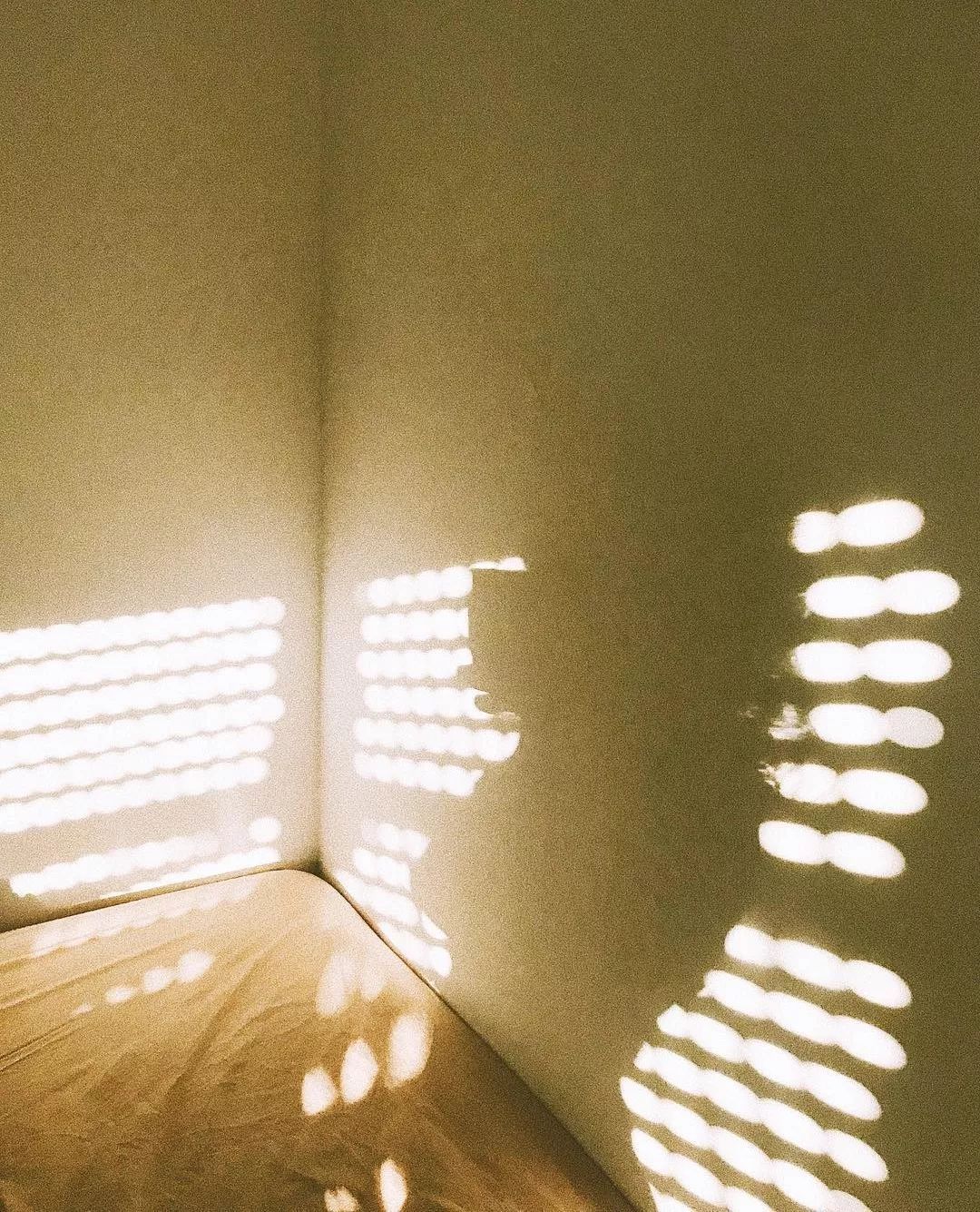 这位ins上超火的摄影师把光影拍绝了67