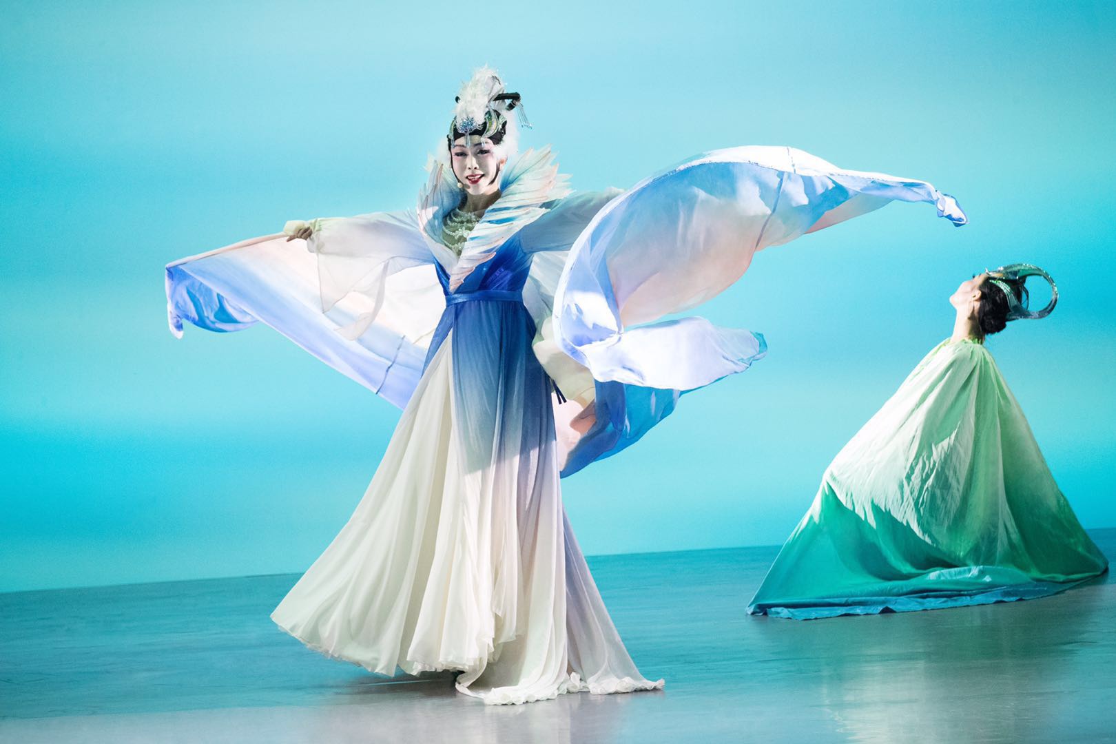 李玉刚《昭君出塞》2019国内圆满收官!粉丝暖心横幅:辛苦了!_演出