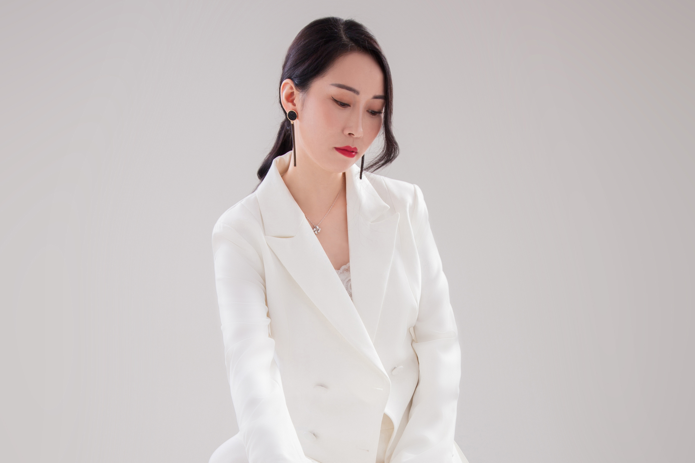 拒绝一板一眼,汕头女神形象照给你最美的名片!