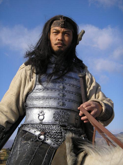 原创马超起兵之时不顾亲情,几次陷家属于险境