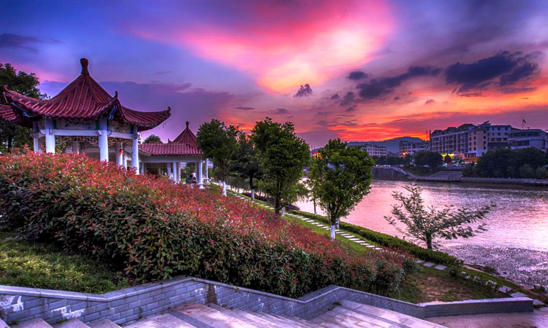 头条新闻综述绝美全南更胜画一个更加值得期待的全南旅游正迎面走来