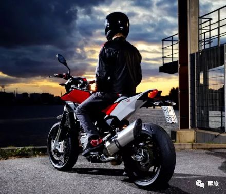 胡斯瓦纳nuda900r跨界车系列