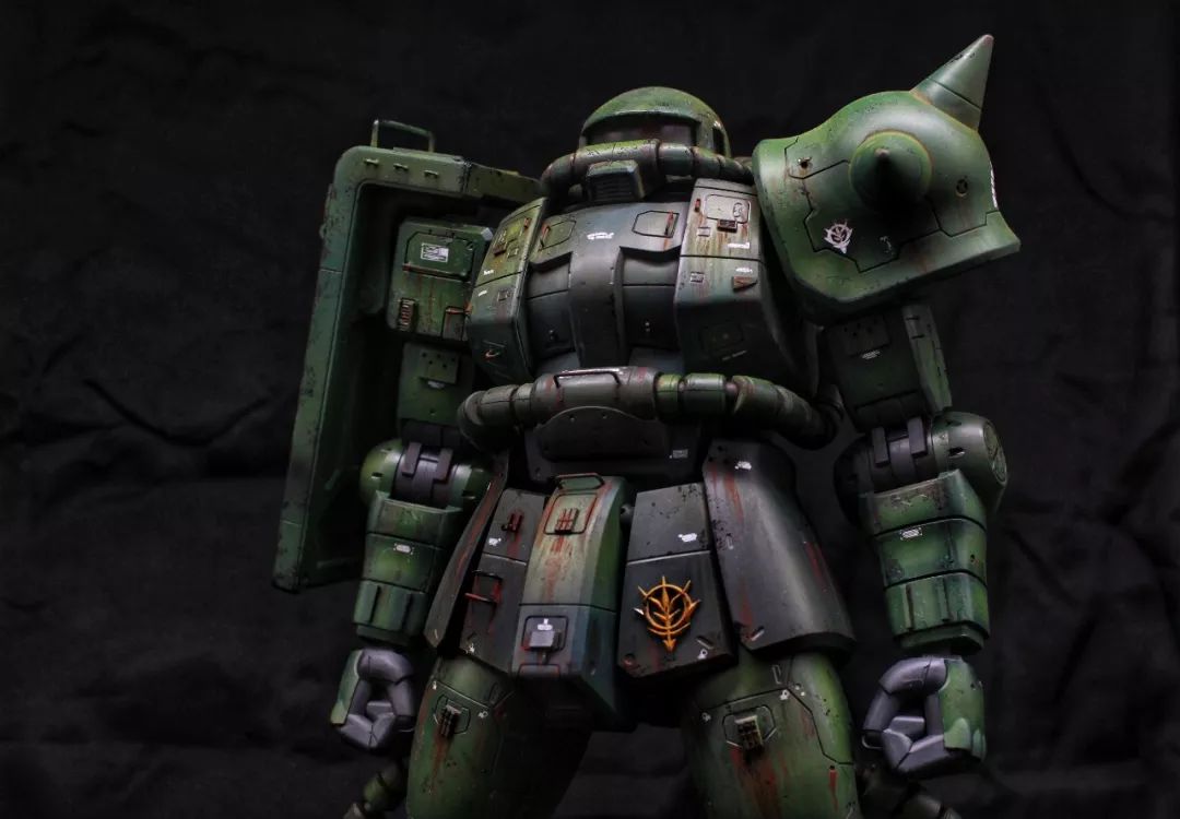 最爱是扎古,特别是有这样涂装和旧化的扎古