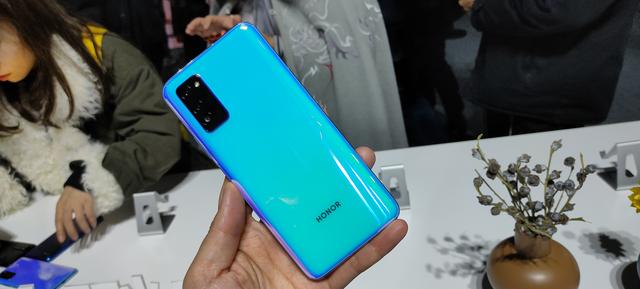 5g双模手机抢夺之战荣耀发布全系5g双模全国通手机荣耀v30系列售价