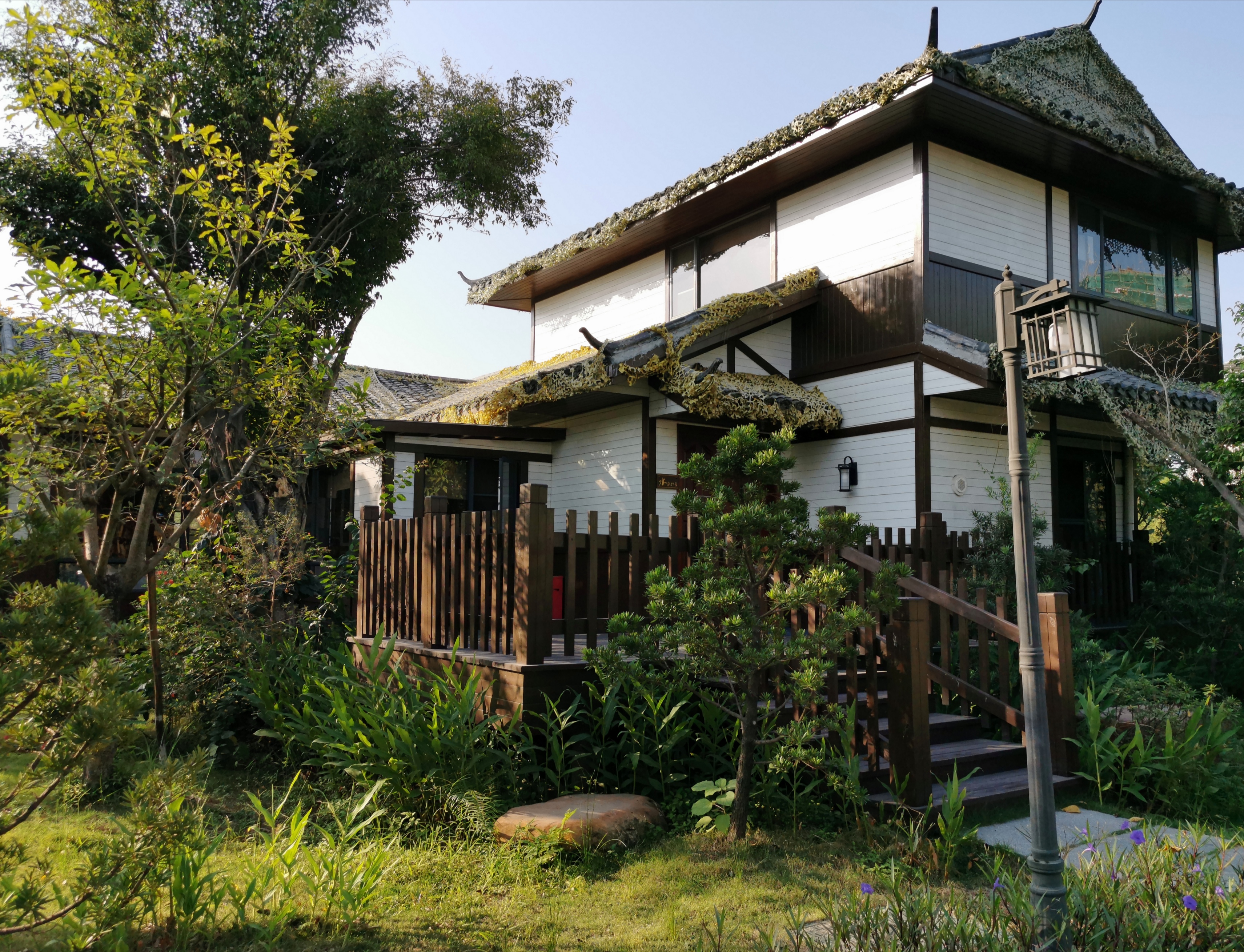 年会团建去哪里萌爸客草坪音乐烧烤篝火晚会房车木屋