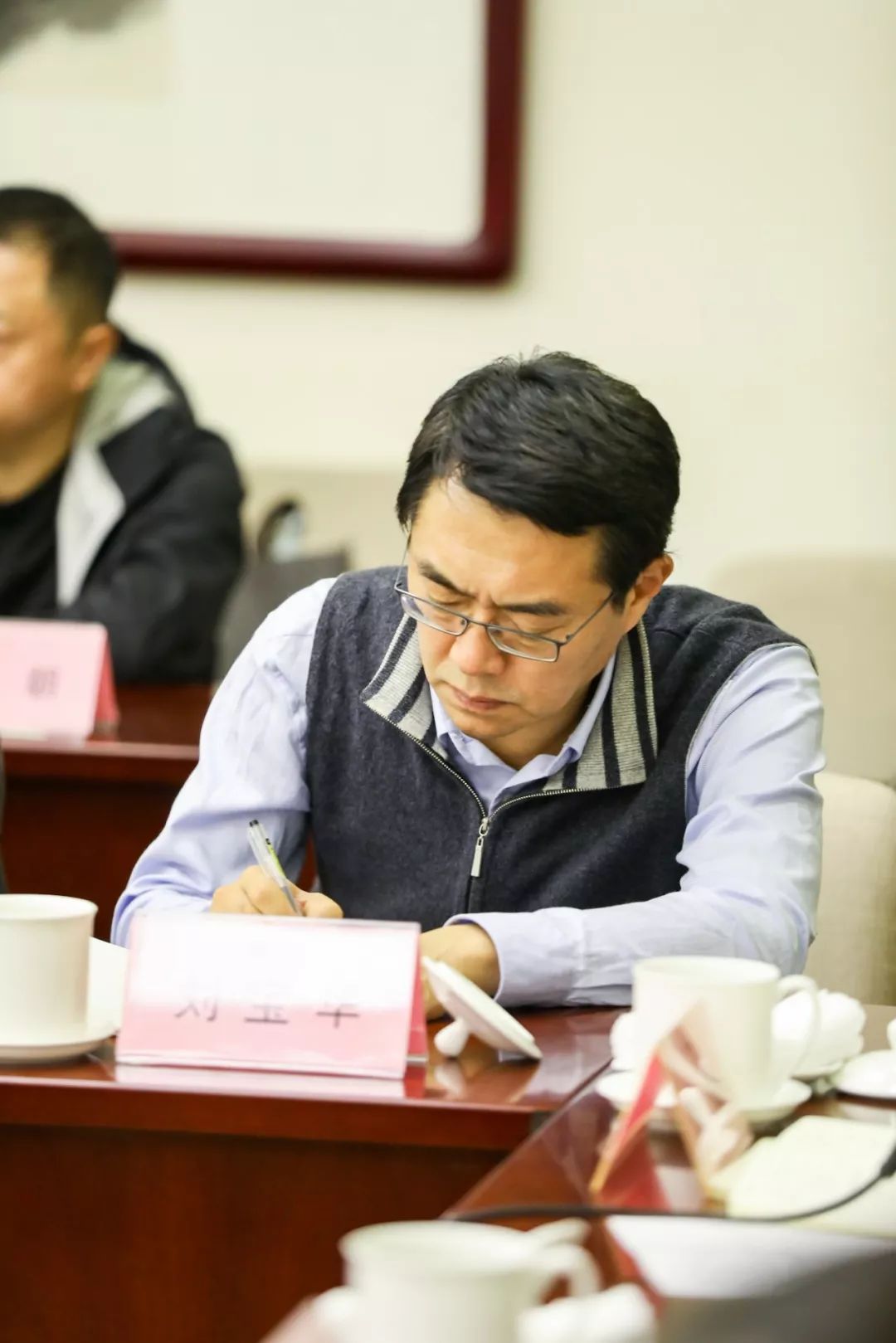 北京画院党委书记刘宝华先生