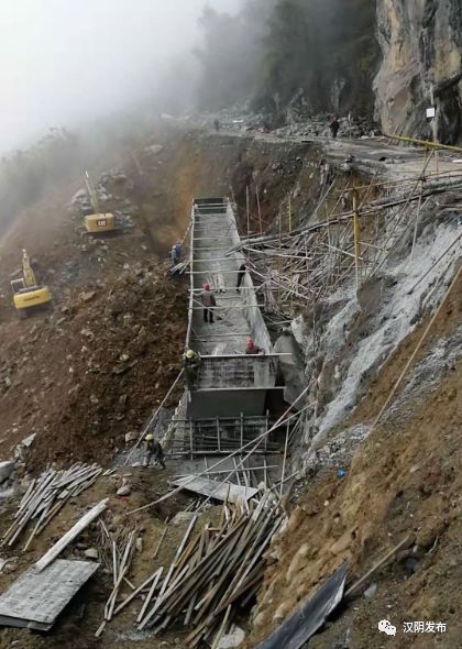 汉漩公路k25 900危险路段已修复完毕恢复通行!_汉阴