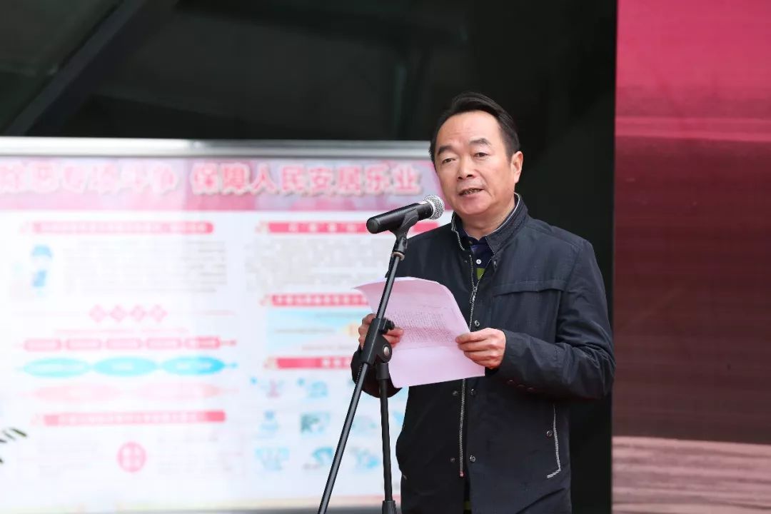 我市阴山岩刻拓片长城图片展今日在赣州市博物馆展出