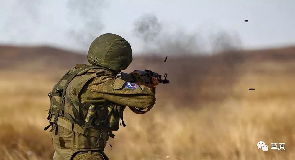 小说现场刘泷军人小小说二题