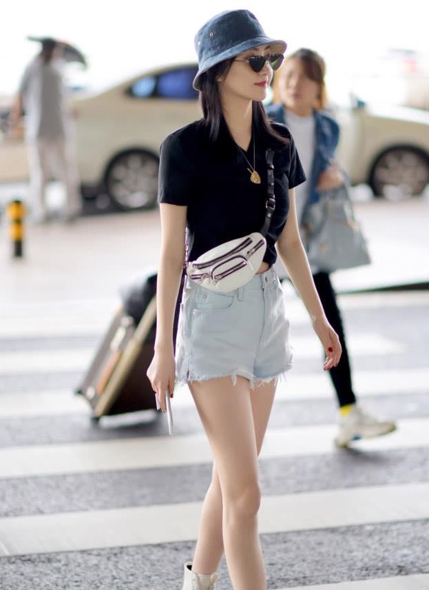 景甜是最适合穿热裤的女星双腿自带十级磨皮效果这也太强了