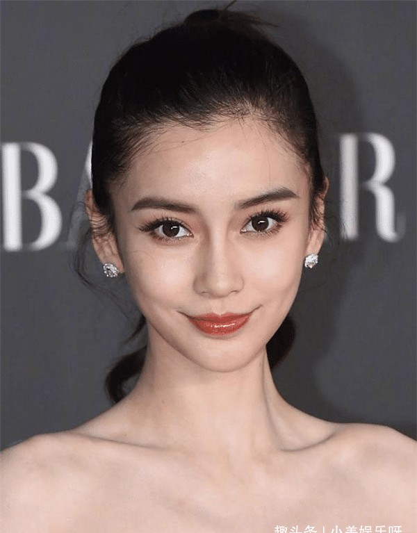 5位女星怼脸照:赵丽颖老态,刘诗诗气质,最美的是图5_杨颖