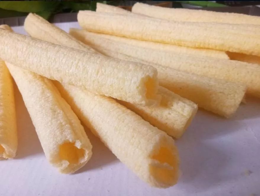 01现场送美食现金券送2米长的爆米筒(每日500根,数量有限送完为止)