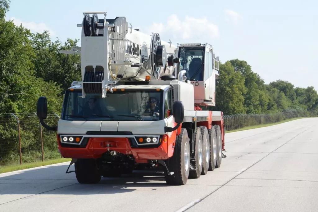 全球最舒适150吨吊车!媲美奔驰老板座!