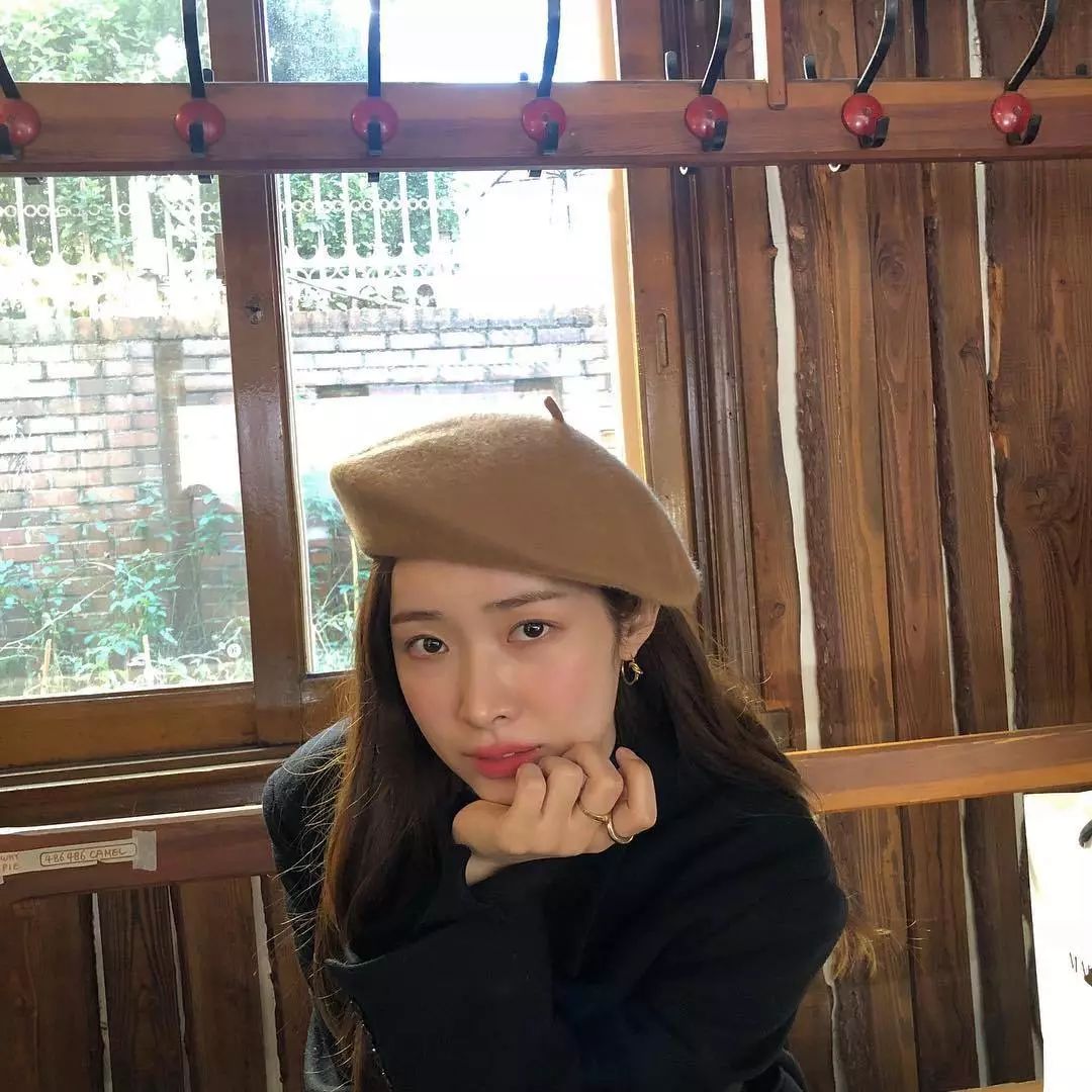 穿衣搭配比戏红气质韩星车静媛的大气穿搭