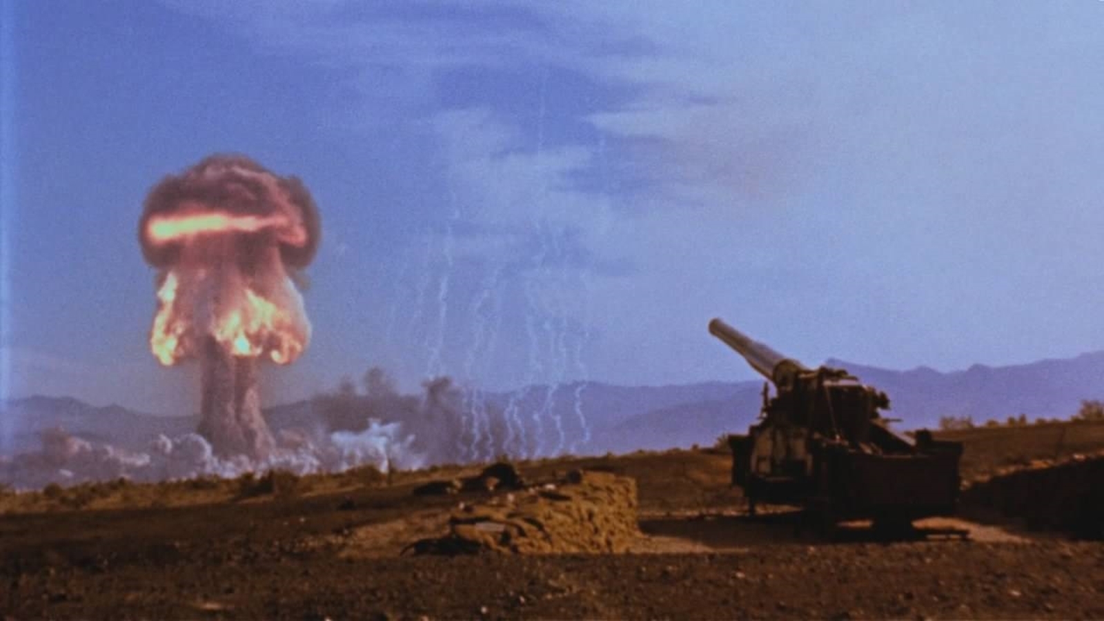 千万别被《金刚狼》给骗了,被原子弹轰炸,就算有自愈能力也得死_爆炸