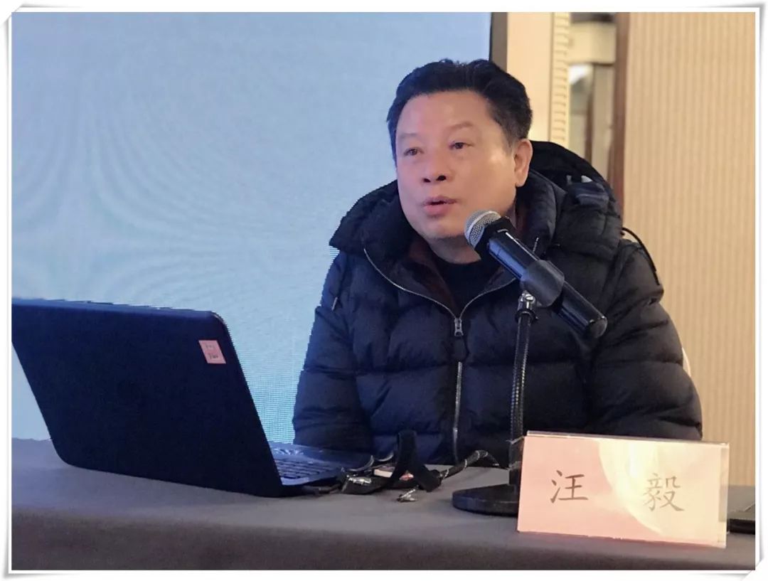 首都国医名师吴育宁跟随柴老抄方30余年,对于舌脉症候进行调研,积攒舌