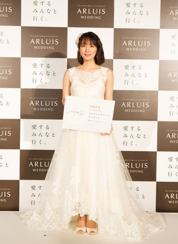 日本女星婚纱造型大盘点,最美的是?快把你的老婆带回家!