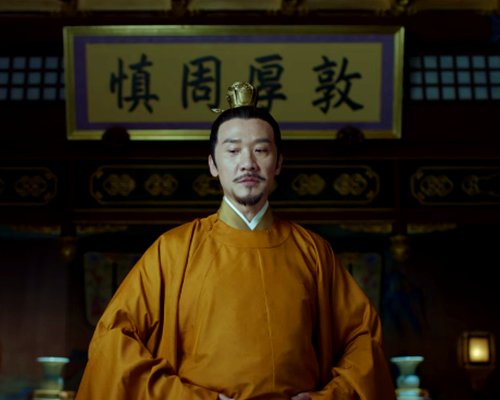原创《鹤唳华亭》皇帝为什么总是针对太子呢?只能说是屁股决定脑袋